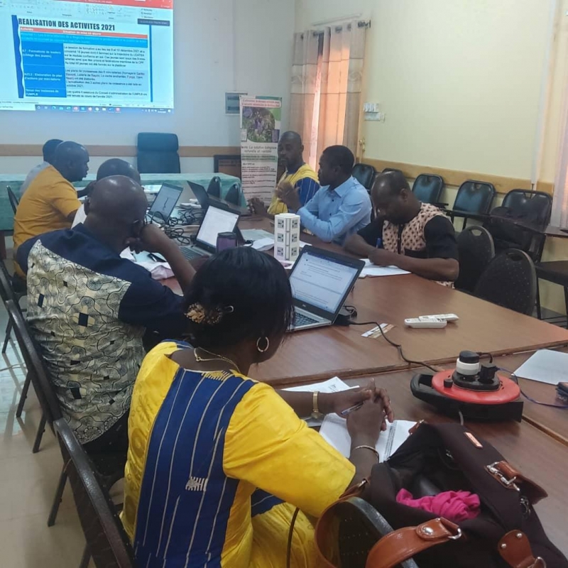 TROISIEME SESSION DU COMITE D&rsquo;ORIENTATION ET DE SUIVI (COS) DU PROJET D&rsquo;APPUI A L&rsquo;ENGAGEMENT CITOYEN DES JEUNES AGRICULTEURS (TRICES) DES EXPLOITATIONS FAMILIALES