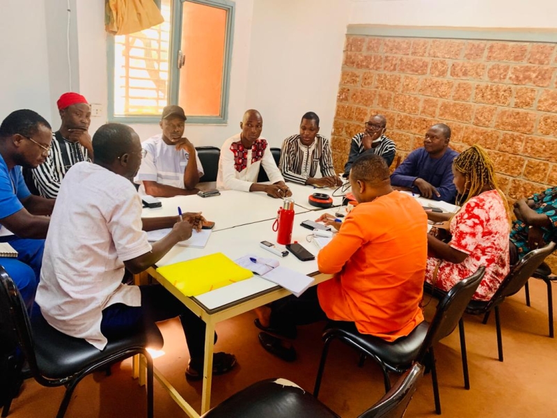 Plaidoyer avec les Services d&eacute;centralis&eacute;s : la consommation des produits locaux pour des syst&egrave;mes alimentaires paysans durables