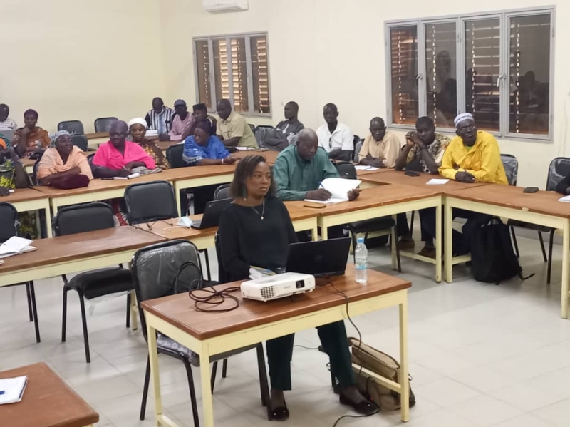 rencontre d'information et de sensibilisation des producteurs et productrices sur les activit&eacute;s de la banque agricole du Faso (Badf) et du fonds de d&eacute;veloppement agricole (FDA).